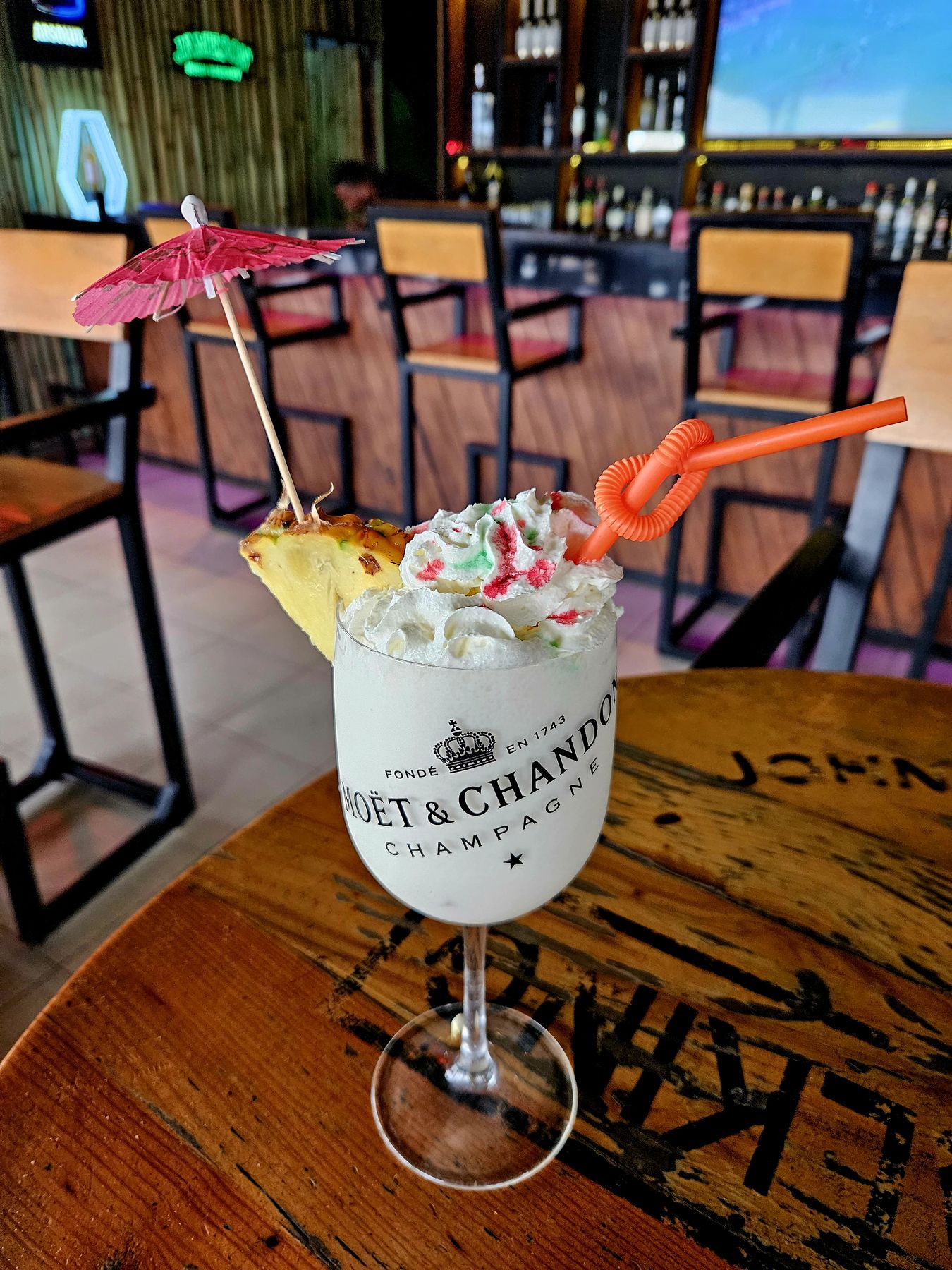Un cocktail coco tout en chantilly